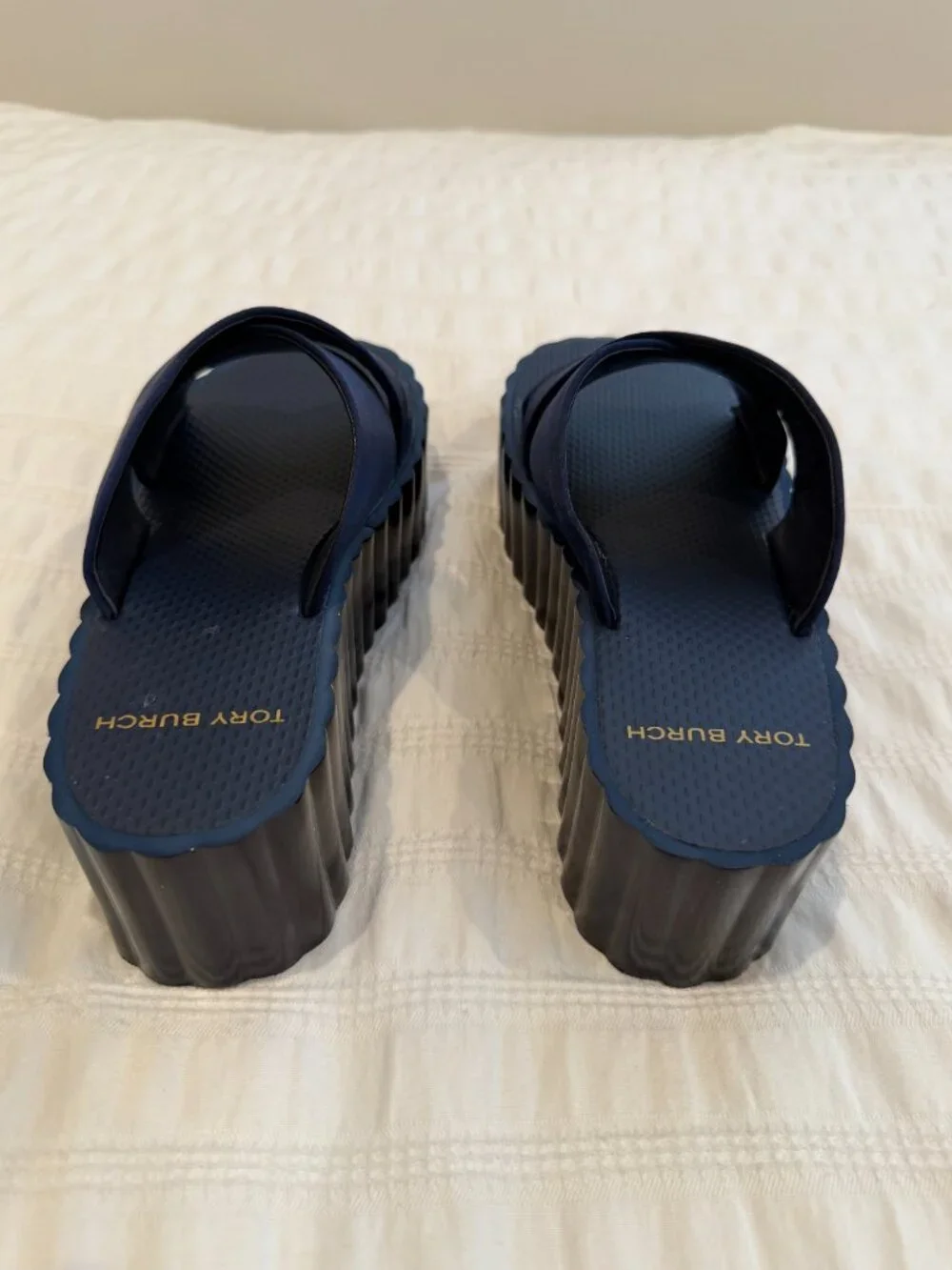 Tory Burch Scallop Satin Platform Wedge Sandals Navy Size 8